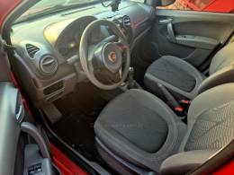 FIAT - PALIO - 2015/2015 - Vermelha - R$ 40.900,00