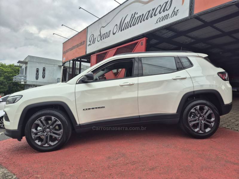 JEEP - COMPASS - 2024/2025 - Branca - R$ 155.000,00