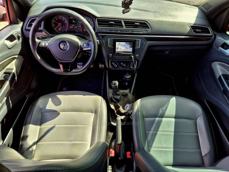 VOLKSWAGEN - SAVEIRO - 2017/2017 - Preta - R$ 78.000,00