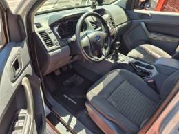 FORD - RANGER - 2014/2014 - Prata - R$ 89.900,00