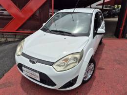 FORD - FIESTA - 2010/2011 - Branca - R$ 31.900,00