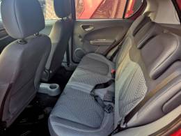 FIAT - PALIO - 2015/2015 - Vermelha - R$ 40.900,00