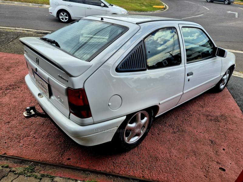 CHEVROLET - KADETT - 1997/1998 - Branca - R$ 29.900,00