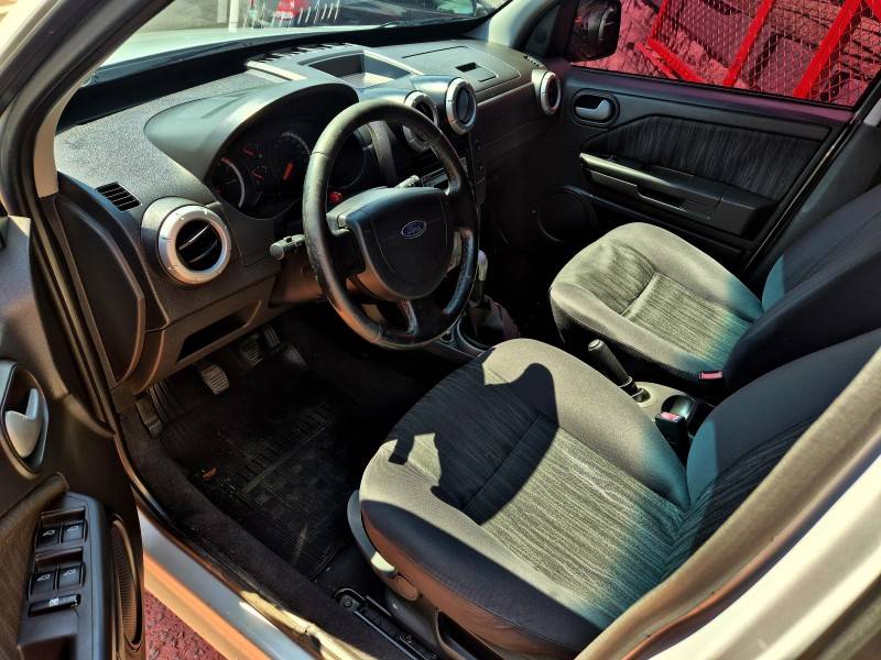 FORD - ECOSPORT - 2009/2009 - Prata - R$ 38.900,00