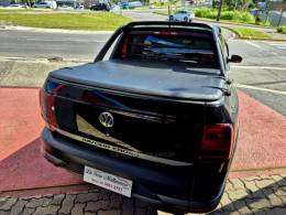 VOLKSWAGEN - SAVEIRO - 2017/2017 - Preta - R$ 78.000,00