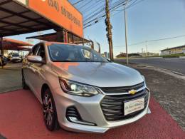 CHEVROLET - ONIX - 2022/2023 - Prata - R$ 99.900,00