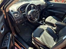 JEEP - COMPASS - 2020/2021 - Preta - R$ 108.000,00