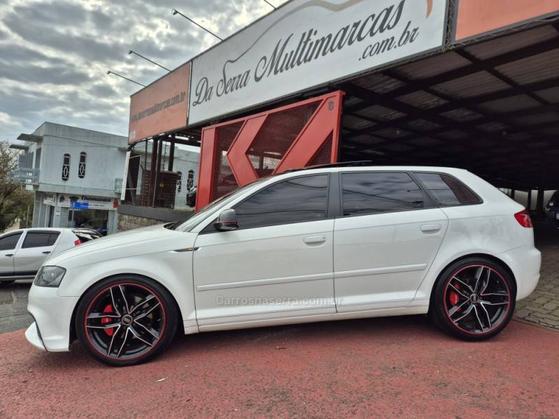 AUDI - A3 - 2010/2010 - Branca - R$ 81.000,00