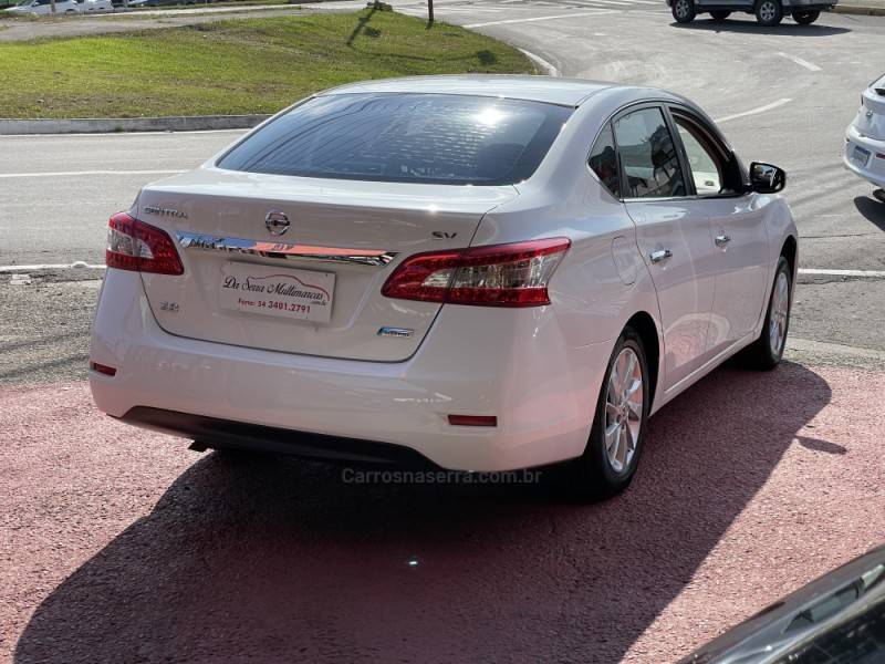 NISSAN - SENTRA - 2014/2015 - Branca - R$ 53.900,00