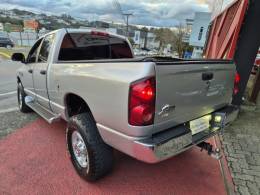 DODGE - RAM - 2007/2008 - Prata - R$ 155.000,00