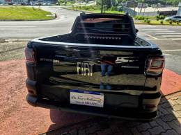 FIAT - STRADA - 2022/2023 - Preta - R$ 84.900,00