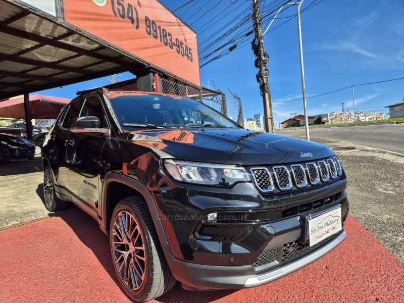 JEEP - COMPASS - 2022/2023 - Preta - R$ 169.900,00