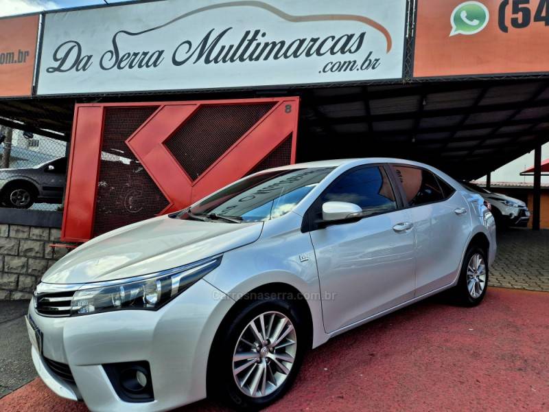 TOYOTA - COROLLA - 2015/2015 - Prata - R$ 86.000,00