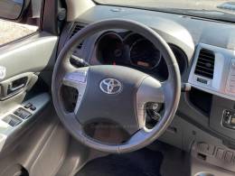 TOYOTA - HILUX - 2013/2013 - Preta - R$ 135.000,00