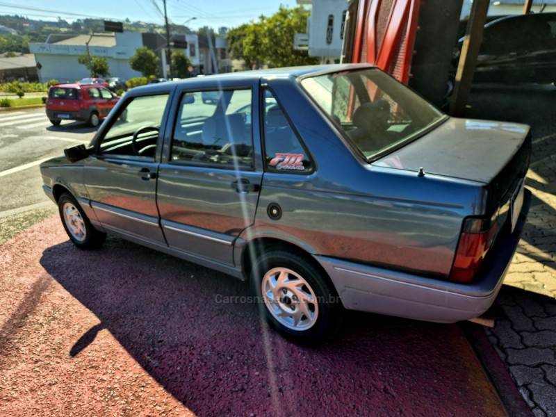 FIAT - PRÊMIO - 1991/1992 - Azul - R$ 22.000,00